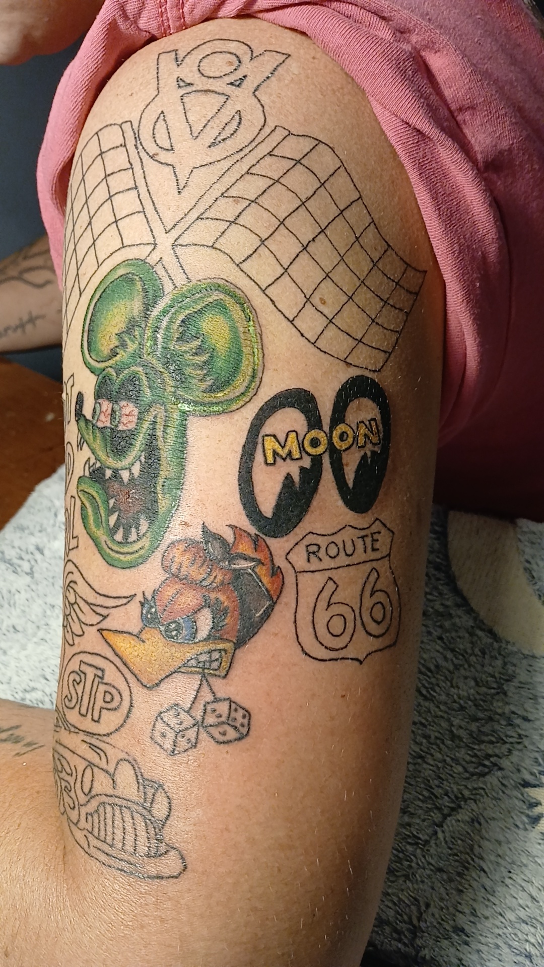 Rat Fink, Mooneyes and Route 66 hot rod arm sleeve